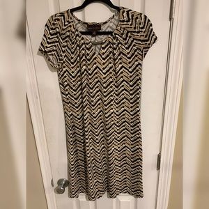 Dana Buchman Shift Dress - Size Small